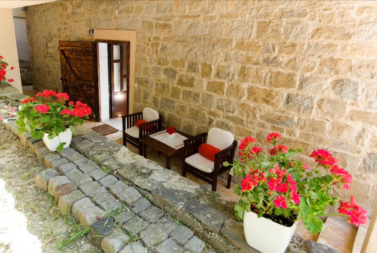 Villa Don Dan Zrnovnica Экстерьер фото