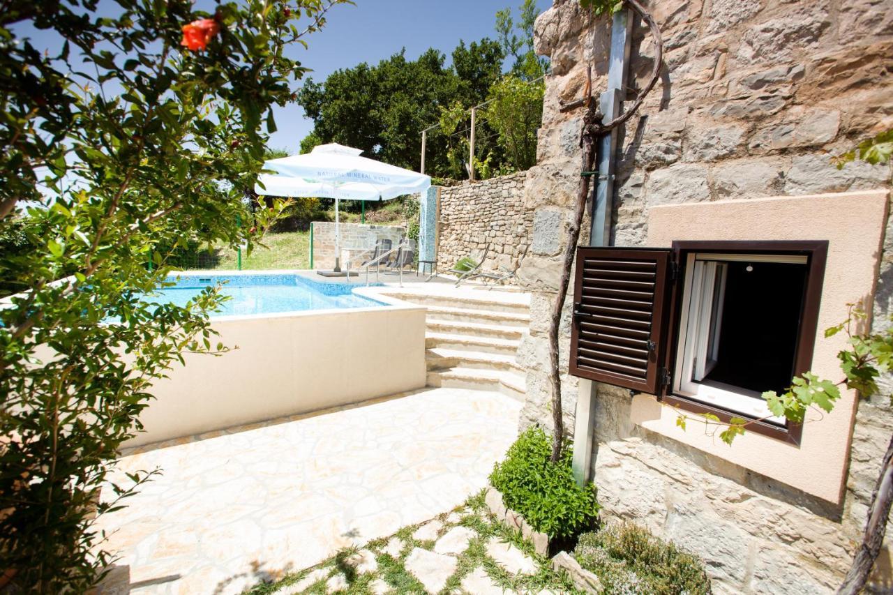 Villa Don Dan Zrnovnica Экстерьер фото