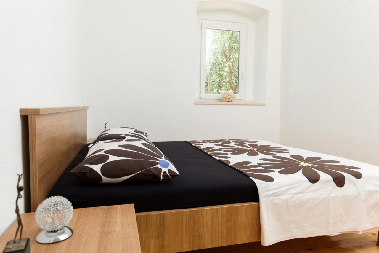 Villa Don Dan Zrnovnica Экстерьер фото