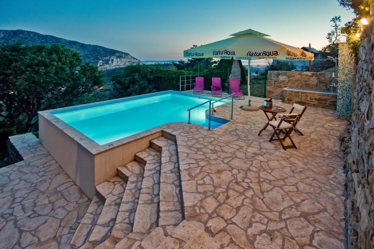 Villa Don Dan Zrnovnica Экстерьер фото